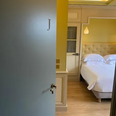 La Petite Lucie Bed & Breakfast 3*